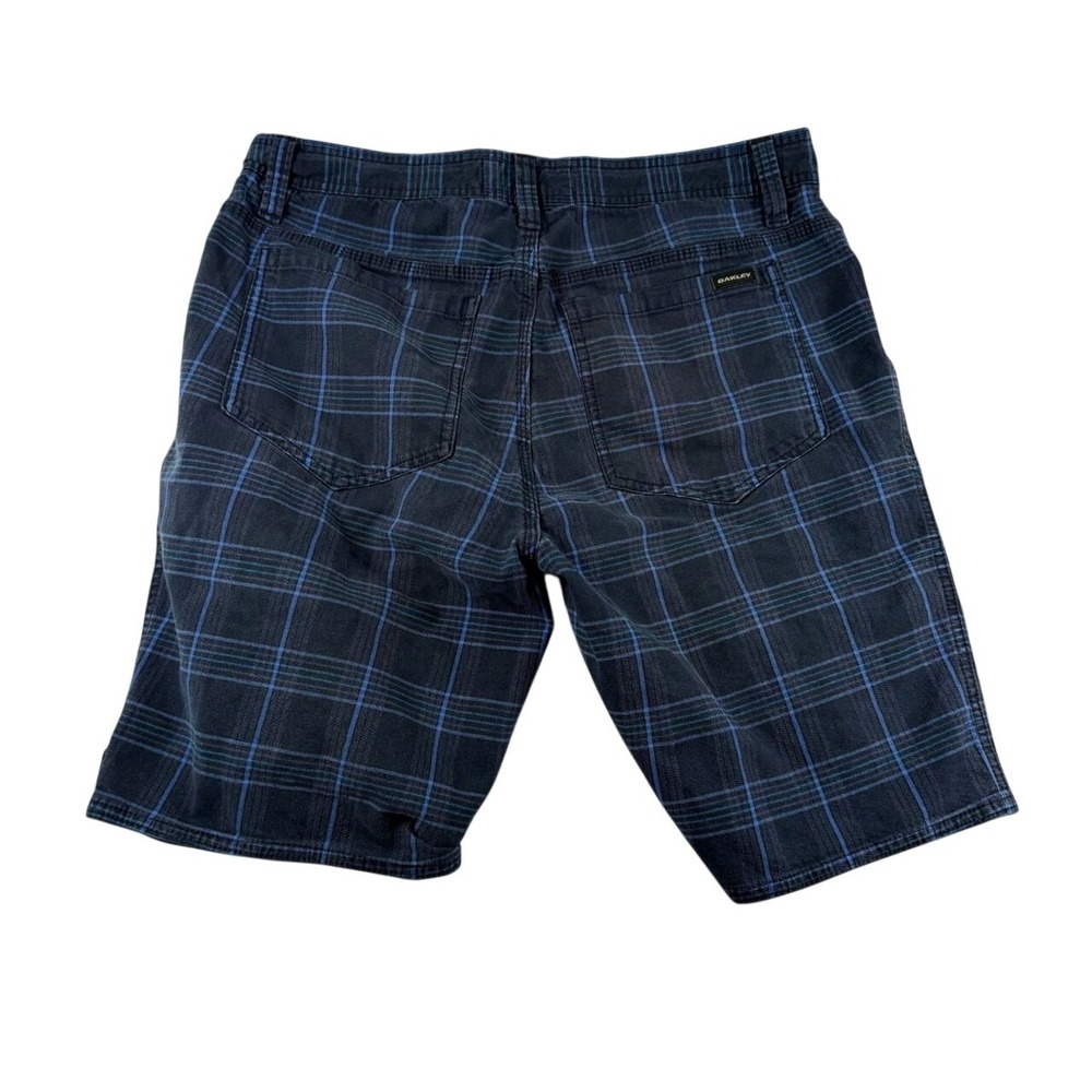 Oakley Slim Fit‎ Plaid Shorts Mens 29 Navy Blue Y2K Skate Technical Lifestyle - Picture 2 of 4